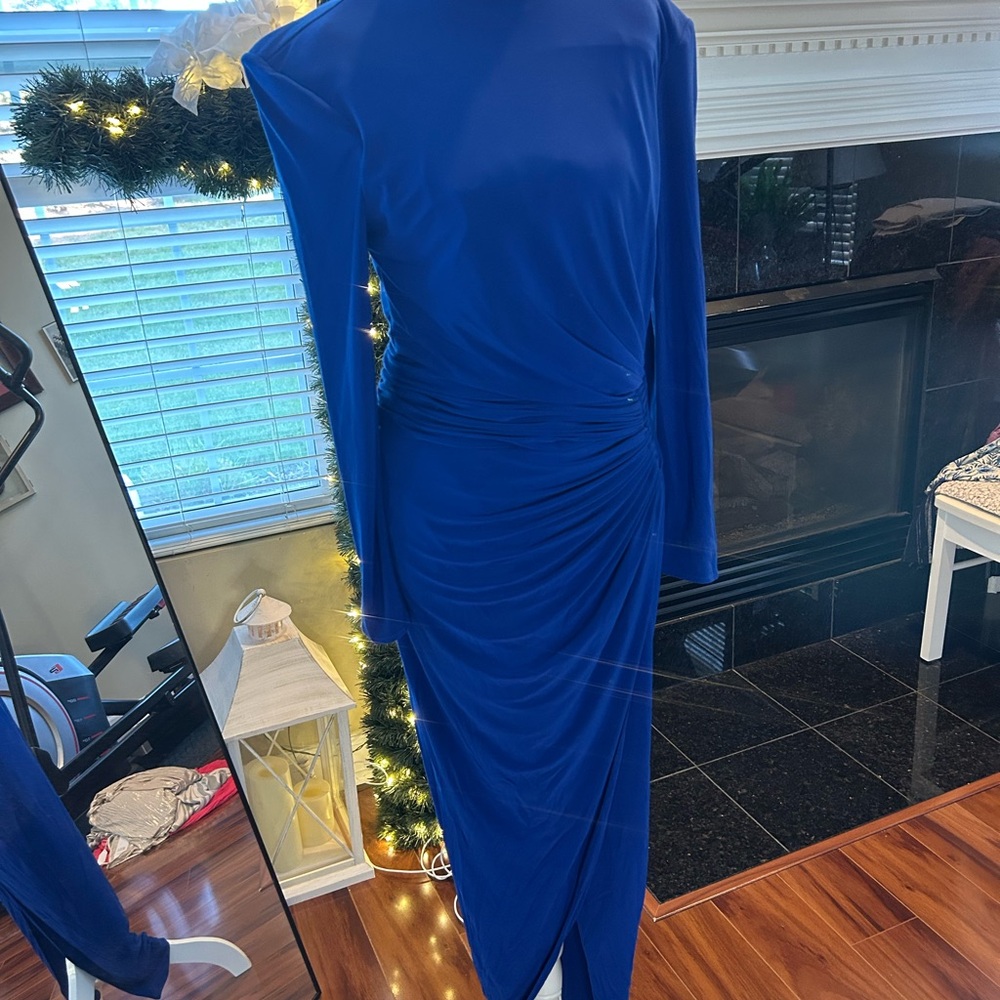 Renee Ruiz size 6 Elegant evening gown / Women's Dress / Royal Blue